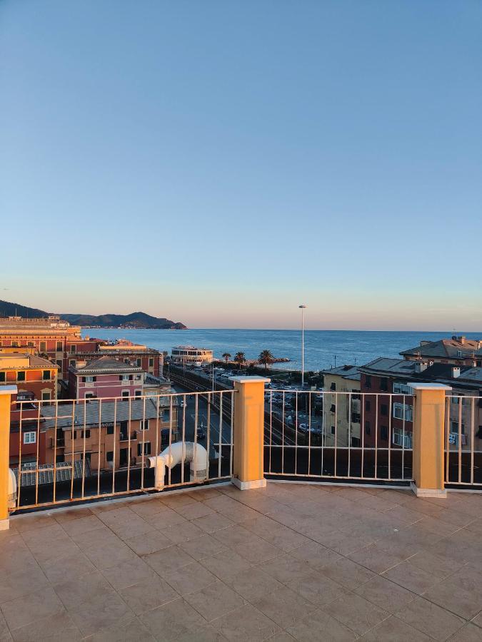 Elenaesimone Apartment Lavagna Bagian luar foto