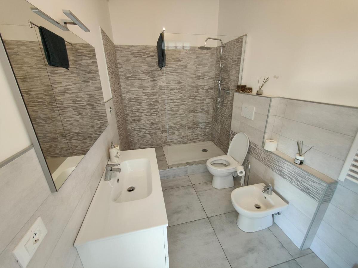 Elenaesimone Apartment Lavagna Bagian luar foto